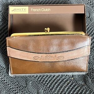 NWT Amity Classic Brown French Clutch wallet leather